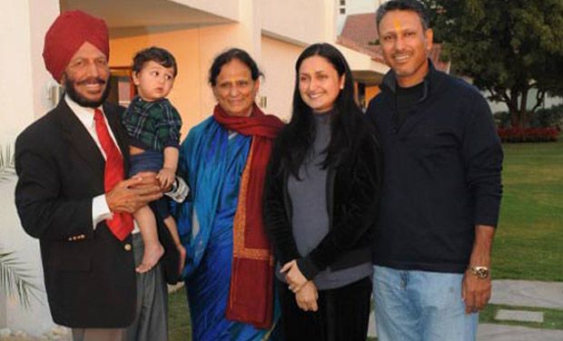 Milkha Singh with his family members - File photo Milkha Singh with his family members - File photo